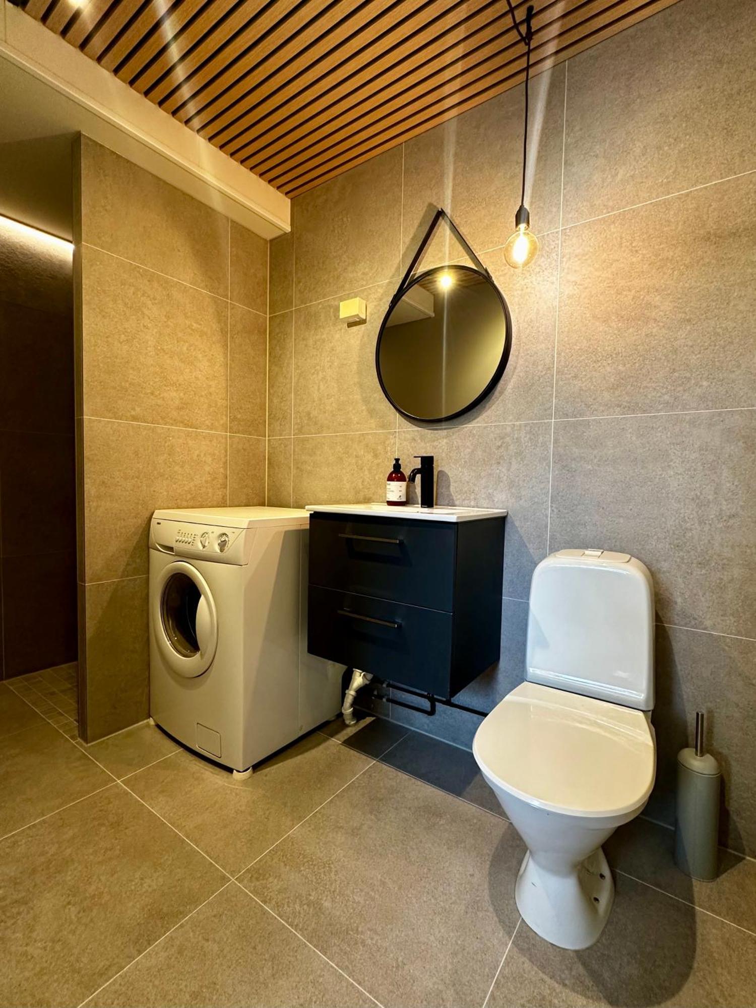 Sommaroya Beach Apartment トロムソ エクステリア 写真